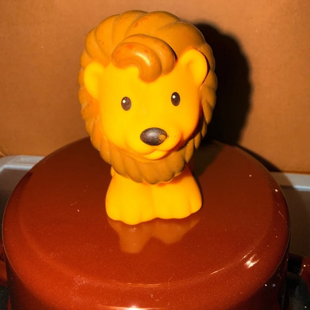 Fisher-Price Little‎ People Lion Toy Kids OS Yellow Good 2007 Zoo Safari